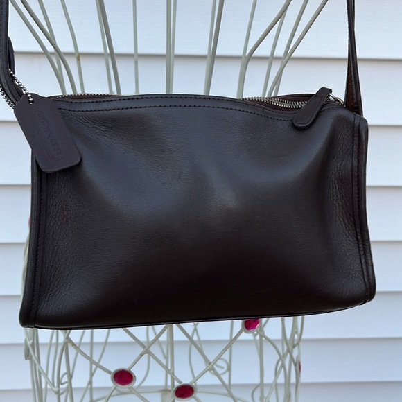 Coach, vintage round leather shoulder bag in excellent condition - Picture 2 of 8